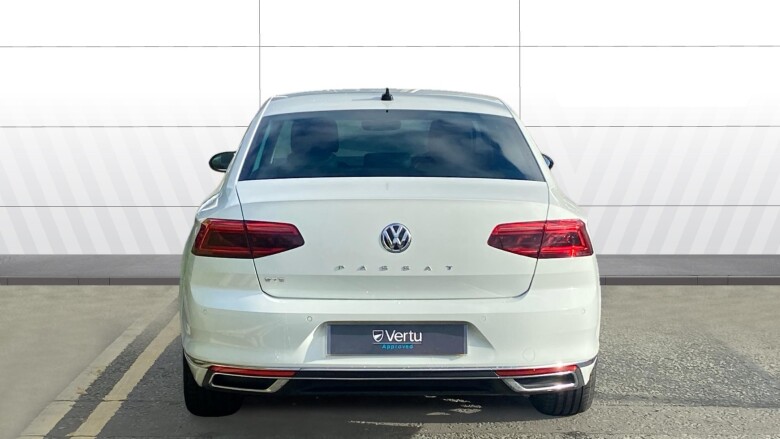 Volkswagen Passat 1.4 TSI PHEV GTE Advance 4dr DSG Saloon